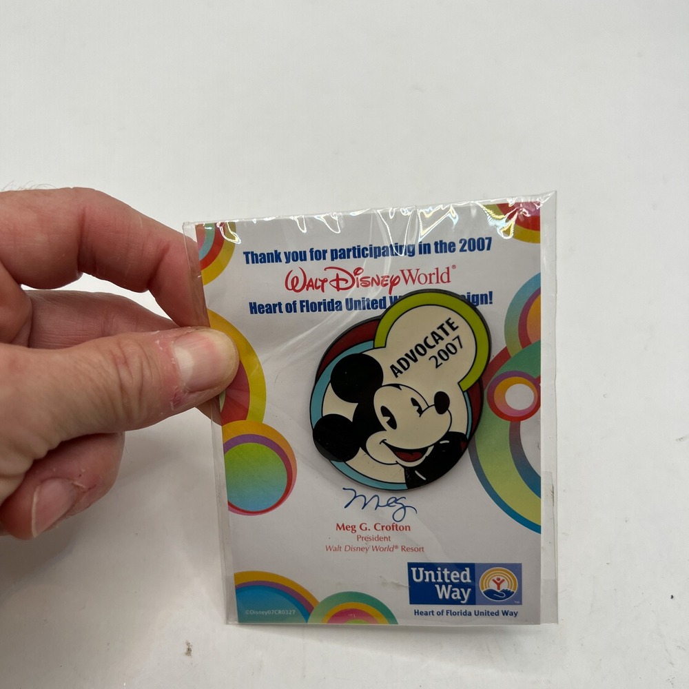 Disney Mickey Mouse Advocate 2007 United Way Walt Disney World Pin Backing Card